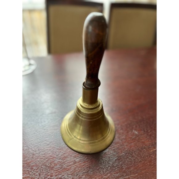 Vintage Heavy Brass Schoolhouse Hand Bell Wood Handle Retro Farmhouse Cottage Co - Picture 1 of 7